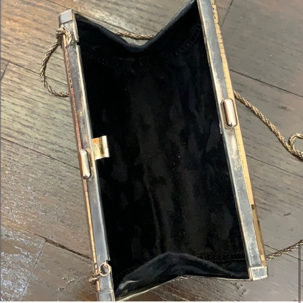 gorgeous vintage bag made of gold and silver. - Picture 7 of 8